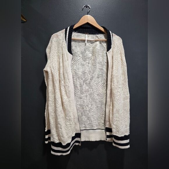 Free People Ivory Black Full Zip Crochet Women's Sweater Jacket Size S Blogger - Picture 4 of 12
